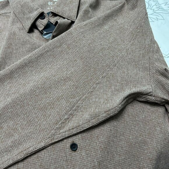 NWT Men’s Long Sleeve Button Down Classic Moisture Wicking Brown Shirt-Large - Picture 7 of 15